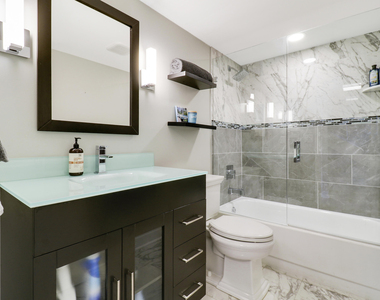 204 Old Meadow Way - Photo Thumbnail 10