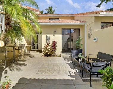 204 Old Meadow Way - Photo Thumbnail 4