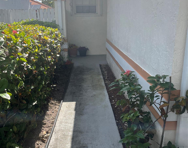 13412 Nw 5th Place - Photo Thumbnail 1