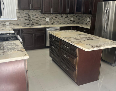 13412 Nw 5th Place - Photo Thumbnail 3