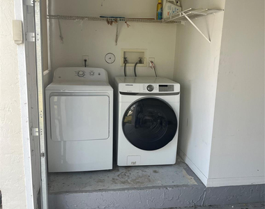 13412 Nw 5th Place - Photo Thumbnail 13