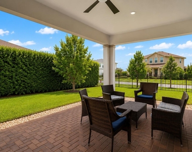 962 Castaway Court - Photo Thumbnail 27