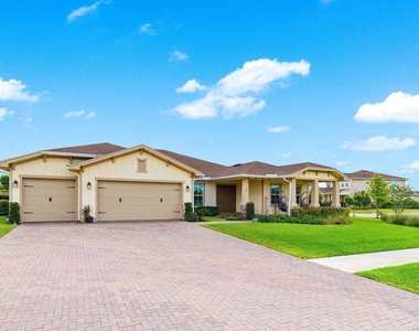 962 Castaway Court - Photo Thumbnail 1