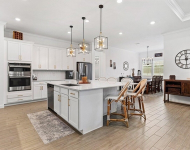 962 Castaway Court - Photo Thumbnail 6