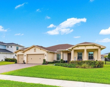 962 Castaway Court - Photo Thumbnail 2