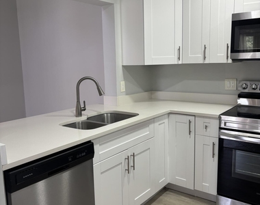201 Foxtail Drive - Photo Thumbnail 7