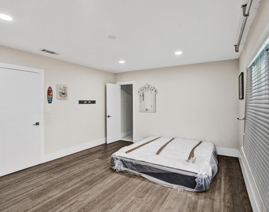 343 Layne Boulevard - Photo Thumbnail 8