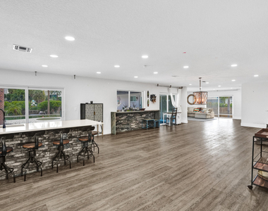 343 Layne Boulevard - Photo Thumbnail 2