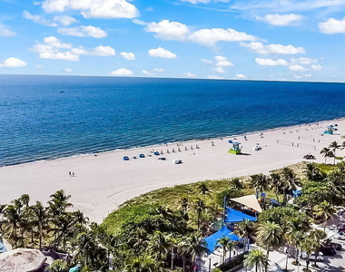 133 N Pompano Beach Boulevard - Photo Thumbnail 29