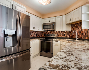 133 N Pompano Beach Boulevard - Photo Thumbnail 3