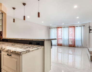 133 N Pompano Beach Boulevard - Photo Thumbnail 2