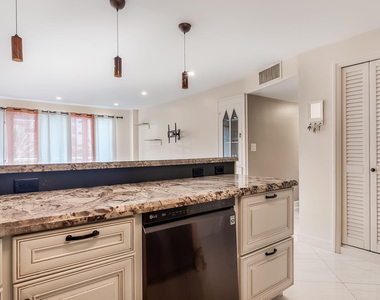 133 N Pompano Beach Boulevard - Photo Thumbnail 4
