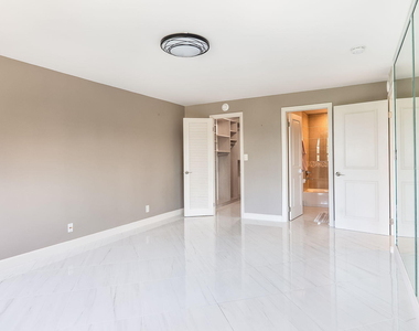 133 N Pompano Beach Boulevard - Photo Thumbnail 16