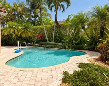 1618 Royal Grove Way - Photo Thumbnail 5