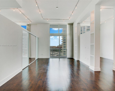 1900 N Bayshore Drive - Photo Thumbnail 1