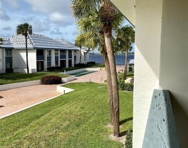 175 Se Saint Lucie Boulevard - Photo Thumbnail 9