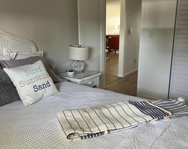 175 Se Saint Lucie Boulevard - Photo Thumbnail 22