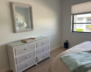 175 Se Saint Lucie Boulevard - Photo Thumbnail 13