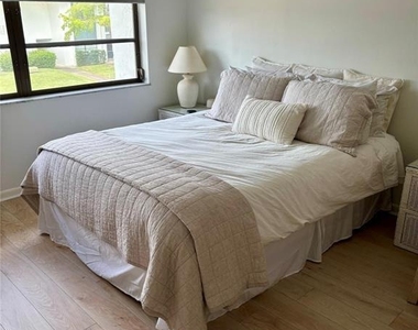 175 Se Saint Lucie Boulevard - Photo Thumbnail 10