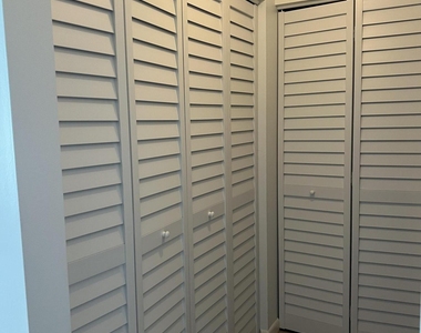 175 Se Saint Lucie Boulevard - Photo Thumbnail 16