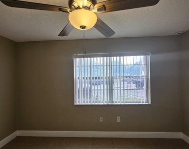 4324 Nw 9th Avenue - Photo Thumbnail 11