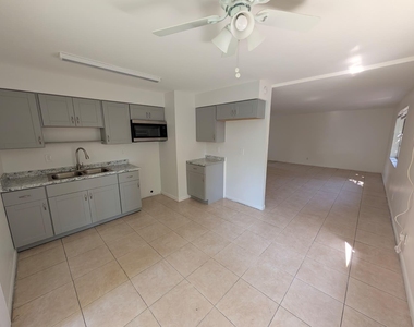 4453 Steven Road - Photo Thumbnail 9