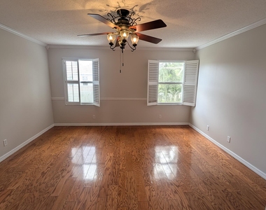 346 Timberwalk Trail - Photo Thumbnail 8