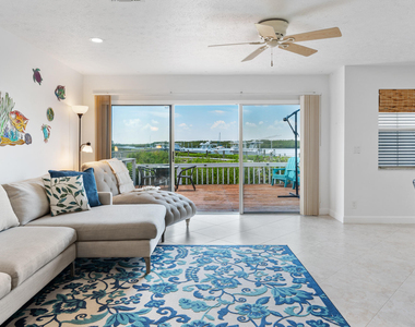 2488 Harbour Cove Drive - Photo Thumbnail 20