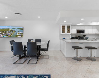 2488 Harbour Cove Drive - Photo Thumbnail 15
