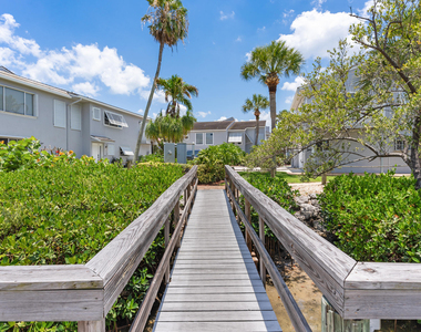 2488 Harbour Cove Drive - Photo Thumbnail 8