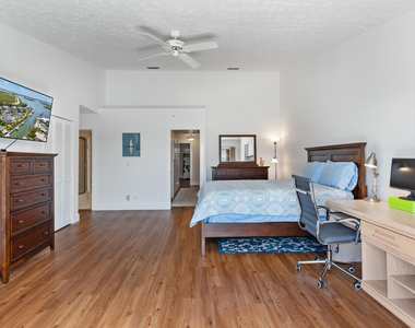 2488 Harbour Cove Drive - Photo Thumbnail 31