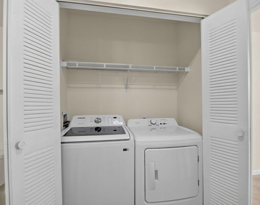 107 Yacht Club Way - Photo Thumbnail 21