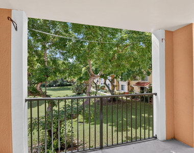 107 Yacht Club Way - Photo Thumbnail 22