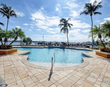 107 Yacht Club Way - Photo Thumbnail 35