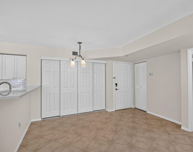107 Yacht Club Way - Photo Thumbnail 3