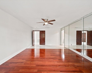 20009 Nw 66th Place - Photo Thumbnail 16