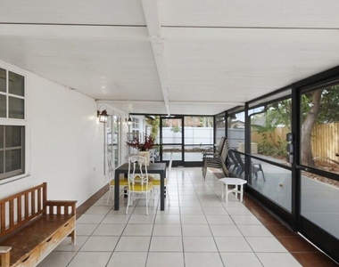 20009 Nw 66th Place - Photo Thumbnail 4