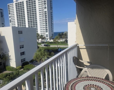 2929 S Ocean Boulevard - Photo Thumbnail 12