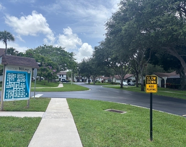 23343 Sw 54th Way - Photo Thumbnail 27