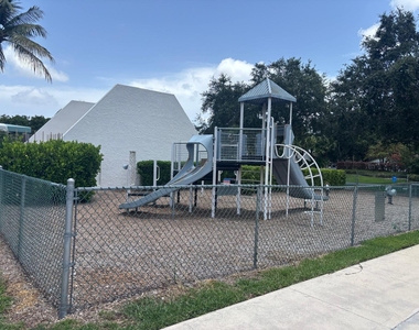 23343 Sw 54th Way - Photo Thumbnail 25