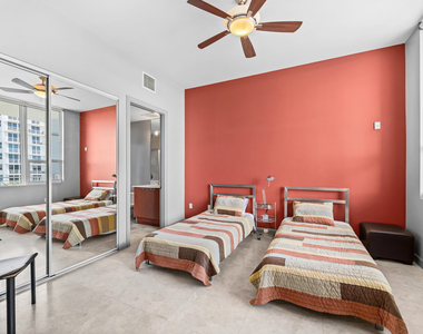 701 Se 21st Avenue - Photo Thumbnail 22