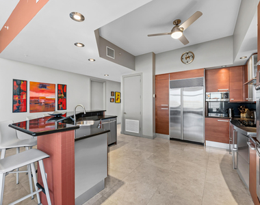 701 Se 21st Avenue - Photo Thumbnail 6