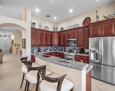 12196 Landrum Way - Photo Thumbnail 5