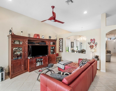 12196 Landrum Way - Photo Thumbnail 11
