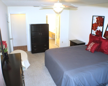 1082 Keystone Drive - Photo Thumbnail 10
