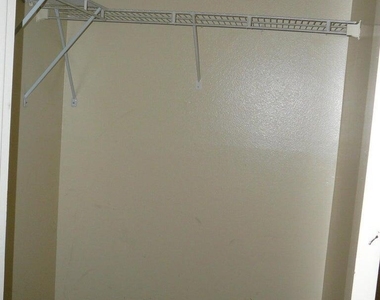617 Ixoria Avenue - Photo Thumbnail 4
