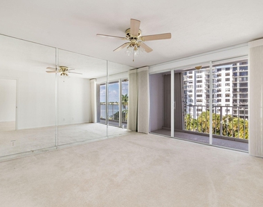 3901 S Flagler Drive - Photo Thumbnail 6