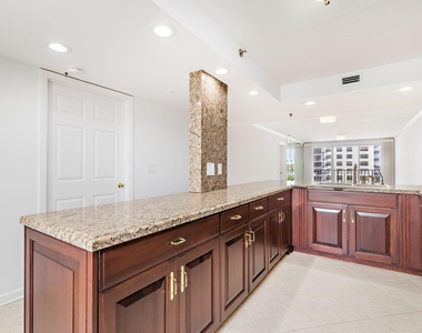 3901 S Flagler Drive - Photo Thumbnail 9