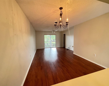 143 Nw 93rd Avenue - Photo Thumbnail 3