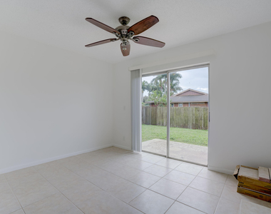 4698 Arthur Street - Photo Thumbnail 5